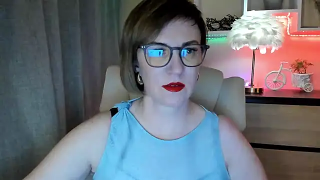 feliziaDesire online show from November 11, 2:01 pm