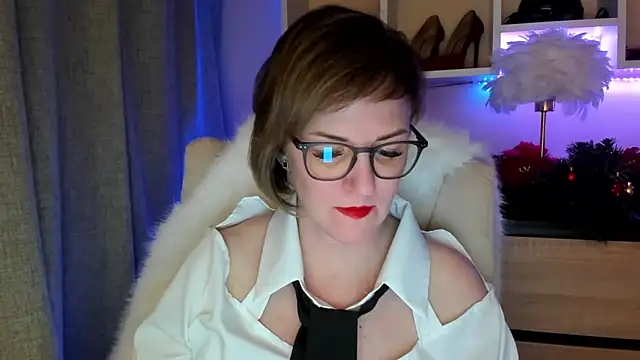 feliziaDesire online show from January 5, 6:11 pm