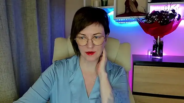 feliziaDesire online show from February 18, 4:32 am