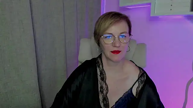 feliziaDesire online show from August 3, 3:40 pm