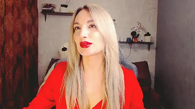 Snapshot of MillaXQueen chatting on February 21, 3:10 pm MillaXQueen online show from February 21, 3:10 pm