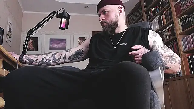 FindomJason online show from April 18, 7:00 am