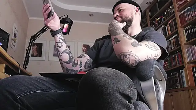 FindomJason online show from April 16, 6:47 am