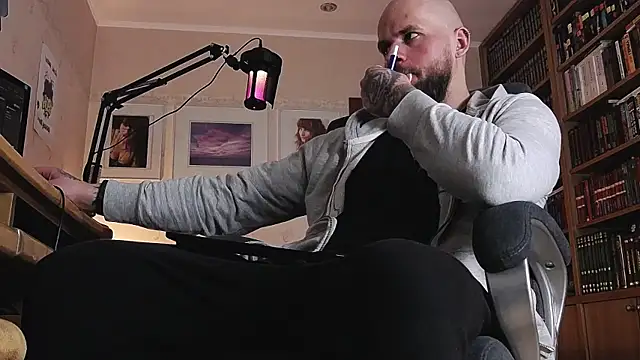 FindomJason online show from May 3, 10:46 pm