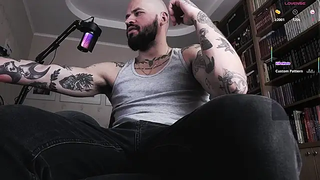 Snapshot of FindomJason chatting on September 24, 1:39 pm FindomJason online show from September 24, 1:39 pm