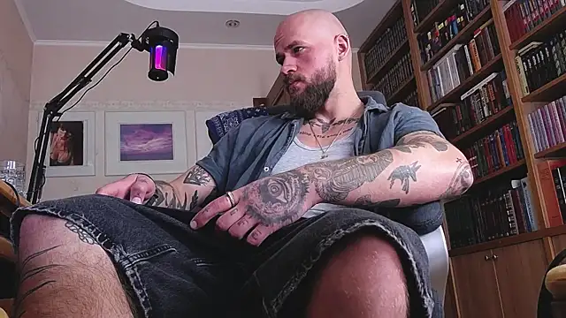 Snapshot of FindomJason chatting on July 11, 11:54 am FindomJason online show from July 11, 11:54 am