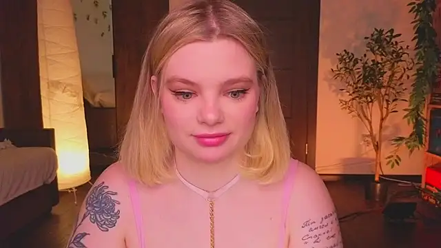 Hottie Jane online show from April 17, 11:35 am