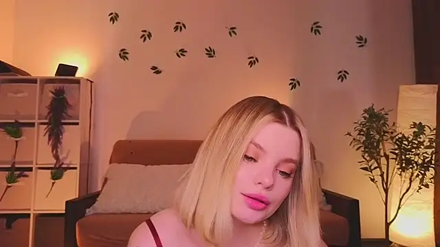 Hottie Jane online show from April 12, 11:46 am