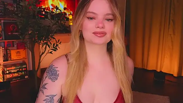 Hottie Jane online show from October 11, 8:10 pm