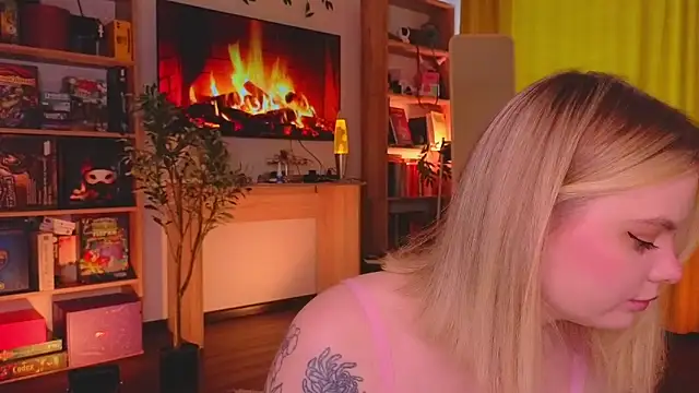Hottie Jane online show from May 10, 10:41 am