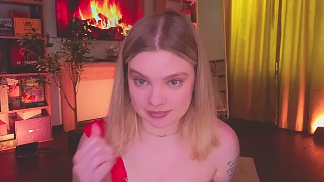 Hottie Jane online show from July 19, 2:36 pm