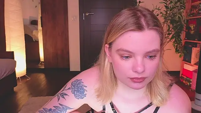 Hottie Jane online show from July 3, 11:39 am