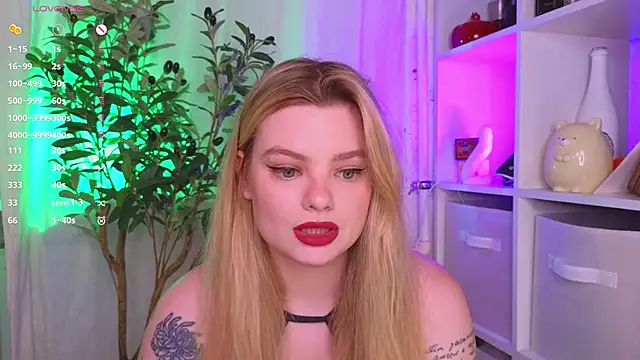 Hottie Jane online show from March 21, 4:51 pm