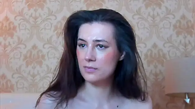 JuliaHunts online show from June 3, 10:38 am