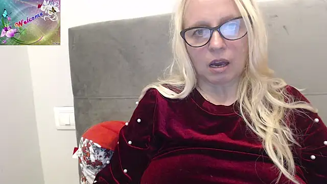 martachatte online show from September 10, 7:24 pm