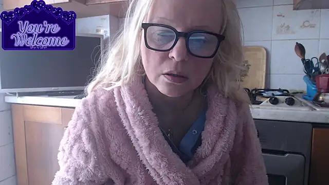 martachatte online show from March 29, 7:54 am