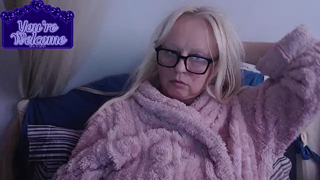 martachatte online show from April 1, 7:31 am