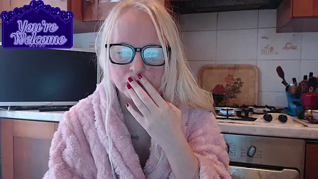 martachatte online show from February 4, 10:54 am