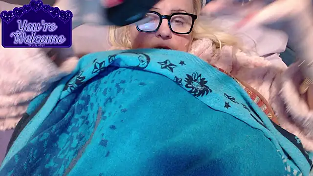 martachatte online show from March 4, 9:33 pm