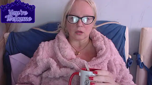 martachatte online show from March 19, 8:36 am