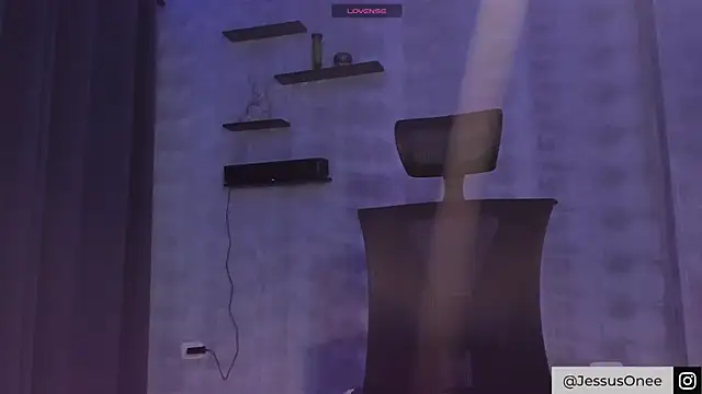 Snapshot of JesusOne chatting on February 21, 8:22 pm JesusOne online show from February 21, 8:22 pm