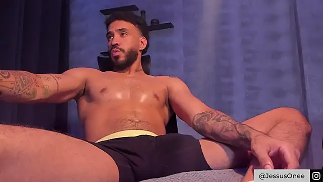 Snapshot of JesusOne chatting on February 23, 6:36 am JesusOne online show from February 23, 6:36 am