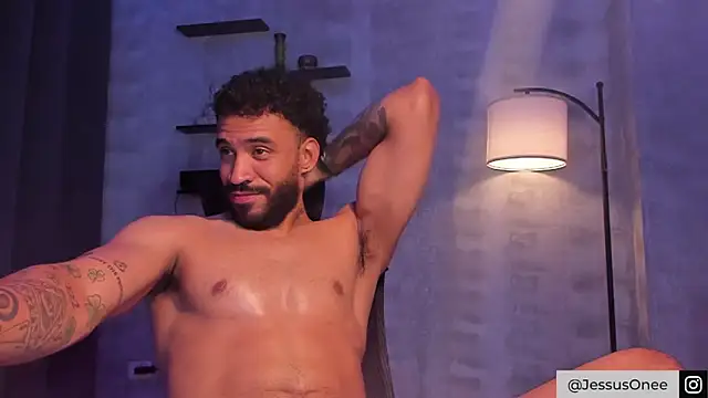 Snapshot of JesusOne chatting on February 10, 9:58 pm JesusOne online show from February 10, 9:58 pm