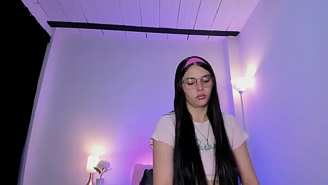 Snapshot of ice_grace chatting on November 5, 9:45 am ice grace online show from November 5, 9:45 am