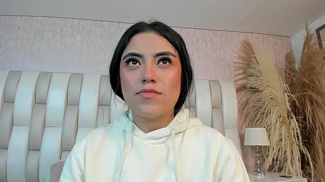 Rebeca jones online show from June 2, 12:27 pm