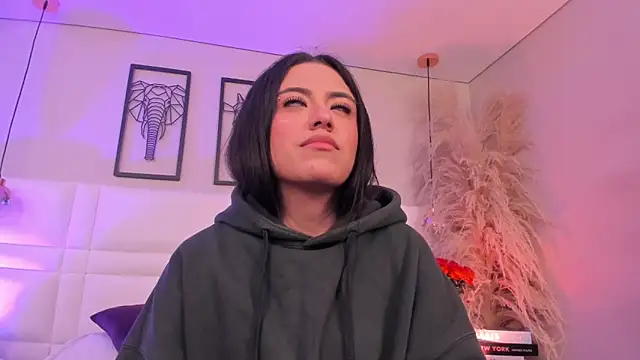 Rebeca jones online show from December 15, 12:11 pm