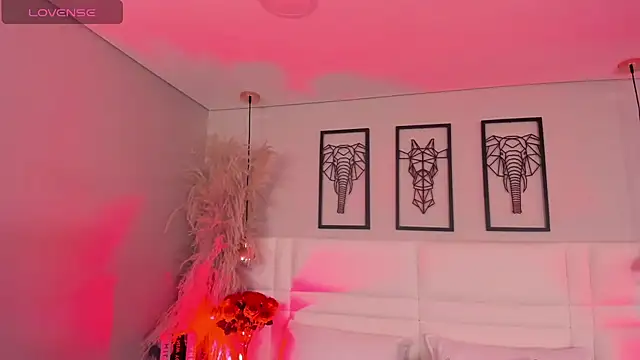 Rebeca jones online show from November 14, 12:31 pm