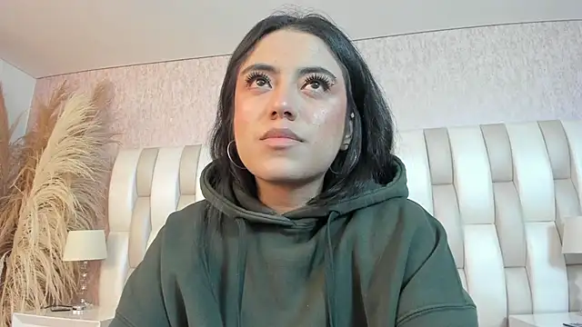 Rebeca jones online show from March 28, 12:06 pm