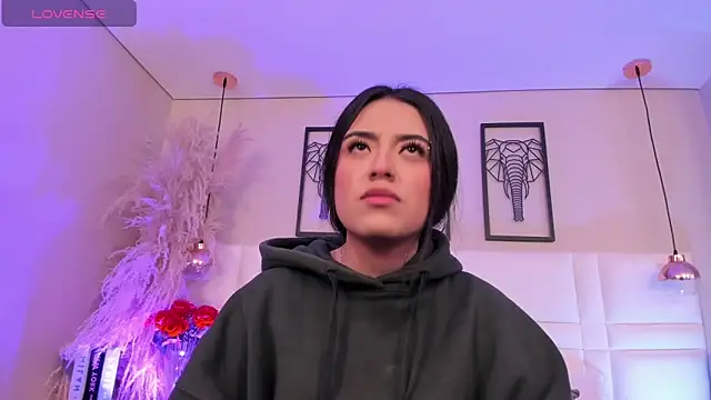 Rebeca jones online show from November 18, 12:19 pm