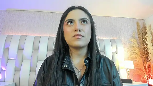 Rebeca jones online show from February 4, 12:11 pm