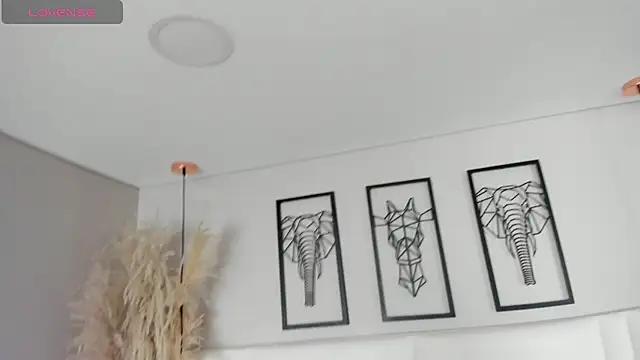 Rebeca jones online show from October 27, 12:28 pm