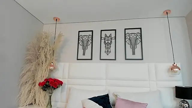 Rebeca jones online show from October 25, 12:17 pm