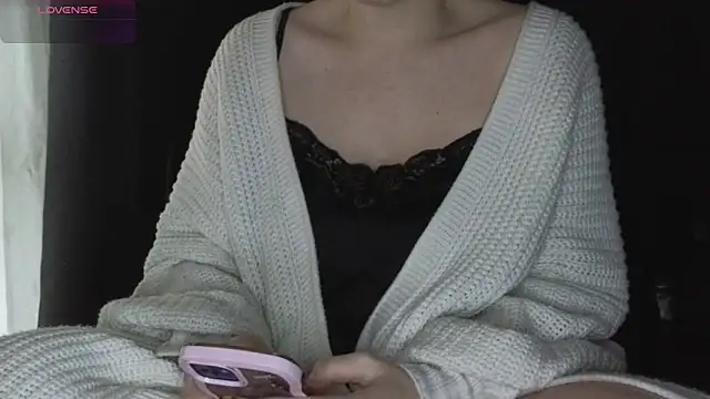 Mia G0ld online show from February 9, 3:21 pm