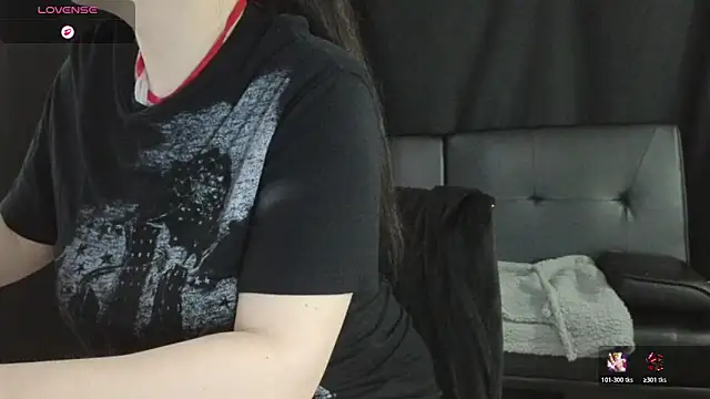 Mia G0ld online show from March 22, 5:14 pm