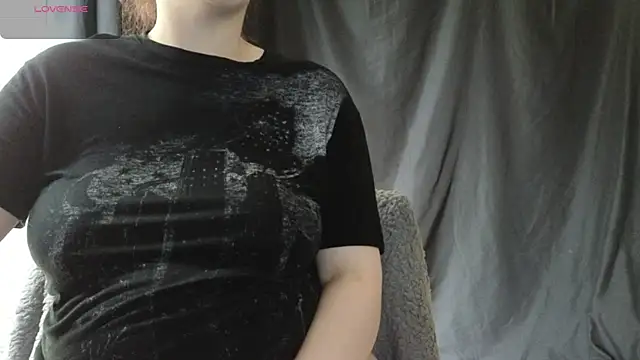 Mia G0ld online show from April 14, 11:48 am