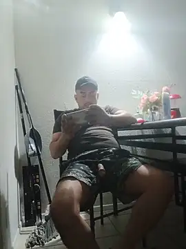 hungpenis210 online show from May 18, 3:39 pm