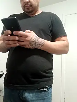 hungpenis210 online show from March 1, 4:18 pm