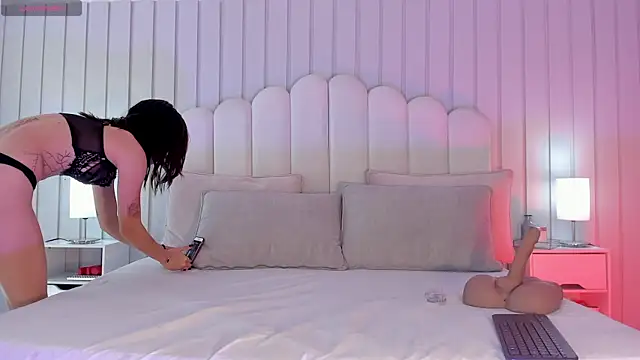 Ashleyy piink online show from January 16, 4:33 pm