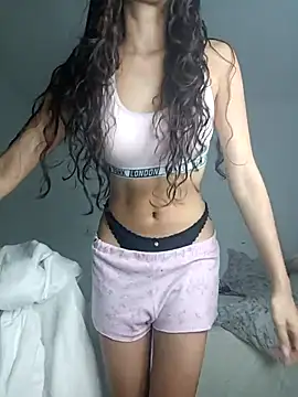 Nayade online show from March 15, 11:23 pm