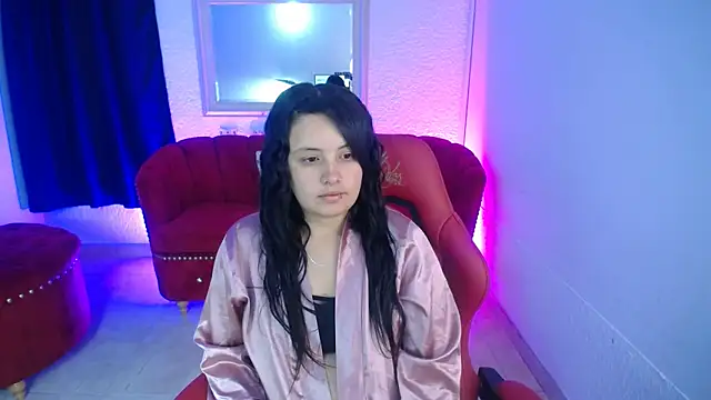 Snapshot of nathaly_low1 chatting on June 9, 12:06 pm nathaly low1 online show from June 9, 12:06 pm