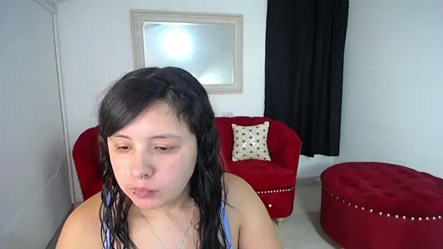 Snapshot of nathaly_low1 chatting on May 25, 12:59 pm nathaly low1 online show from May 25, 12:59 pm