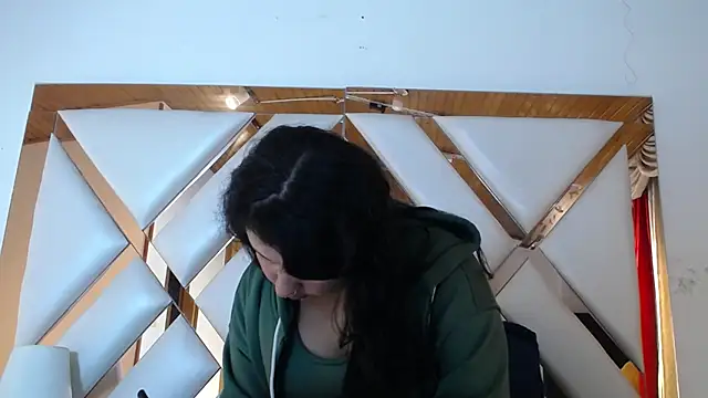 nathaly low1 online show from April 6, 12:50 pm