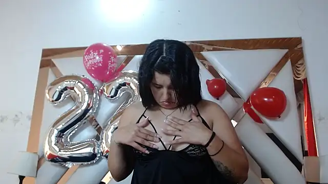 nathaly low1 online show from January 16, 1:15 pm