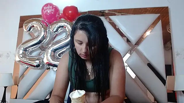 nathaly low1 online show from January 17, 12:31 pm