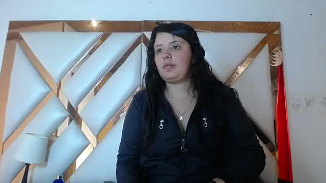 Snapshot of nathaly_low1 chatting on May 15, 1:09 pm nathaly low1 online show from May 15, 1:09 pm
