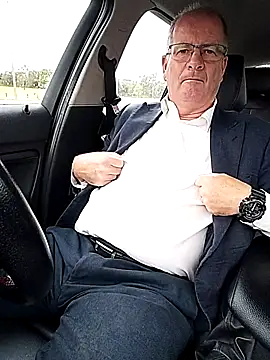 stiffandlubedxh online show from March 16, 9:28 pm